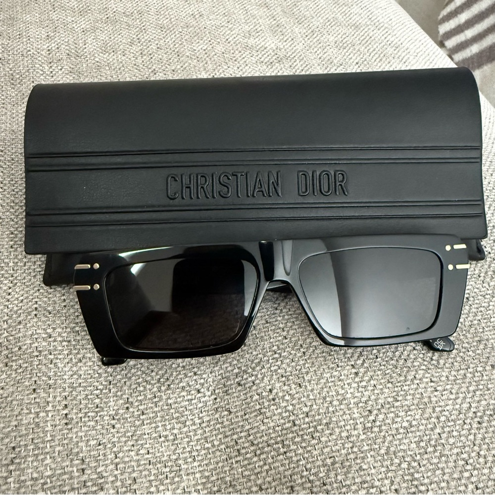 Dior Signature S6u Sunglasses in Shiny Black